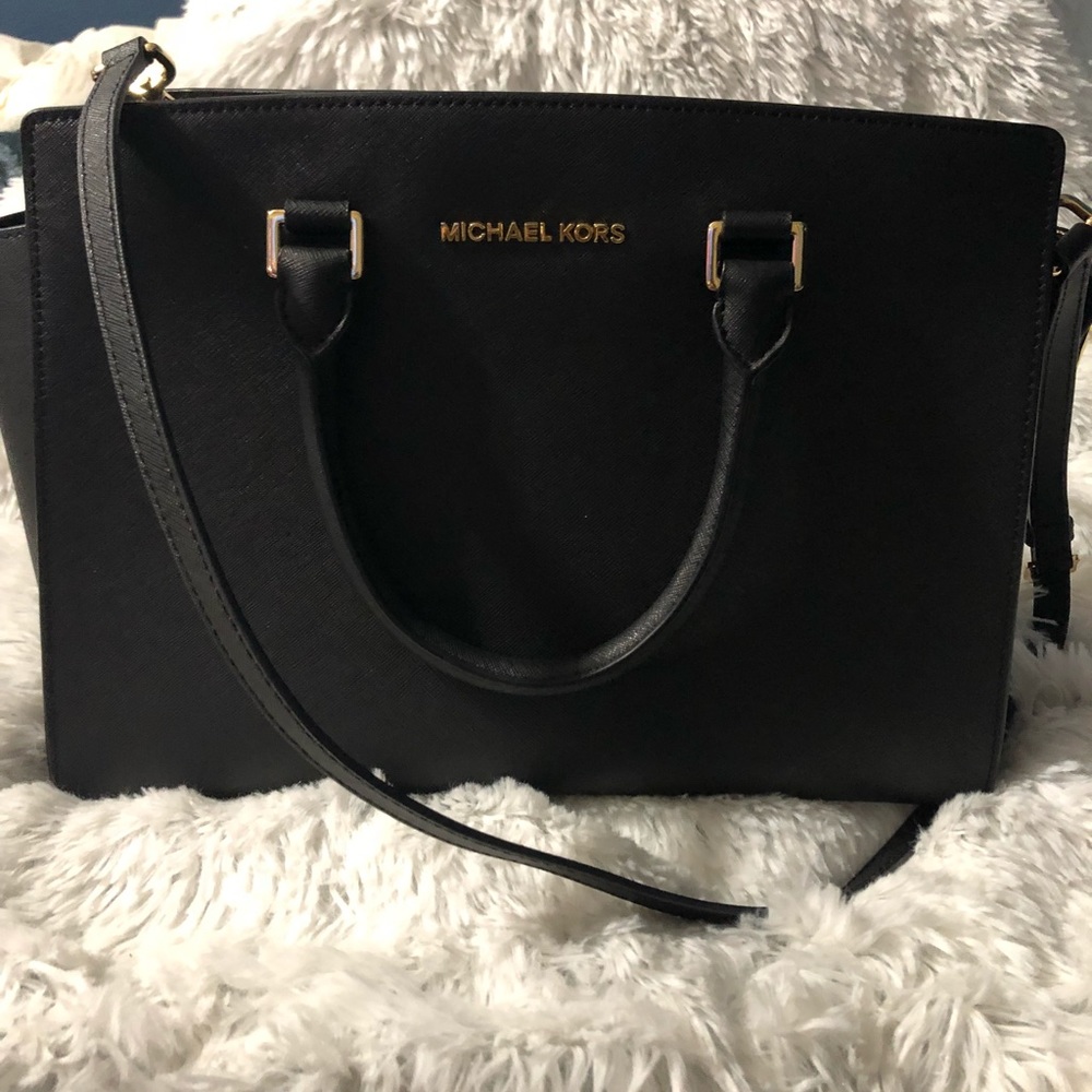 Michael Kors Selma black on black